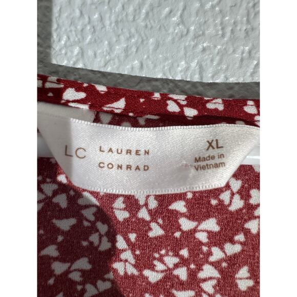 Lauren Conrad Red Heart Print Flutter Sleeve Blouse V-Neck Size XL - Picture 5 of 6